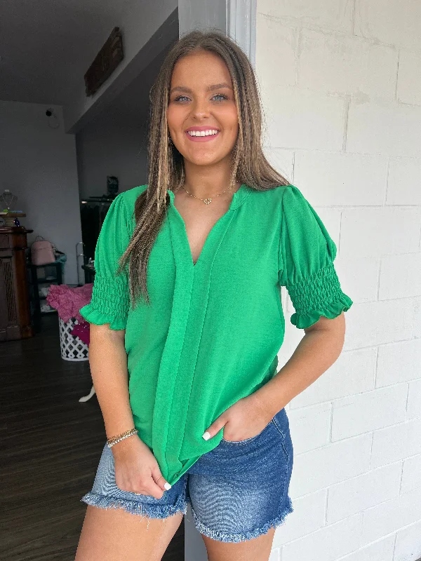 Crazy Savings Green vneck puff sleeve top