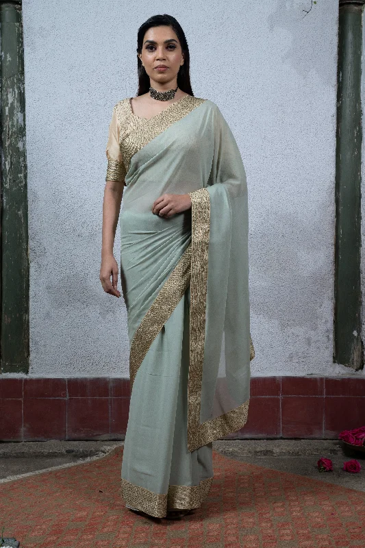 Weekend Offers That Delight Jaji: Mint Green Saree
