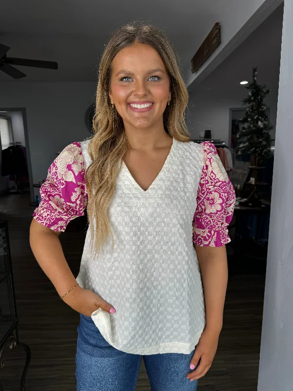 Weekend Savings Sensation Cream blouse magenta detail sleeves