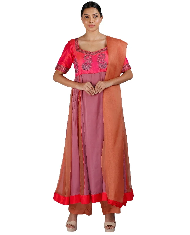 Weekend Bargains to Cherish Pink Salwar