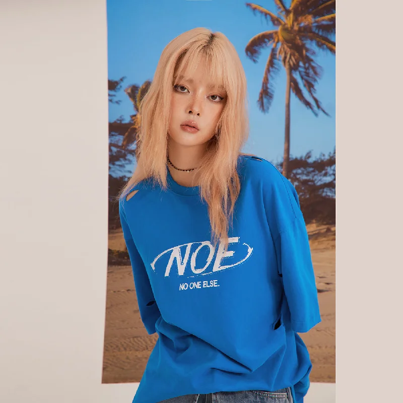 Weekend Discounts to Enjoy Damaged Cutout Loosefit T-Shirt