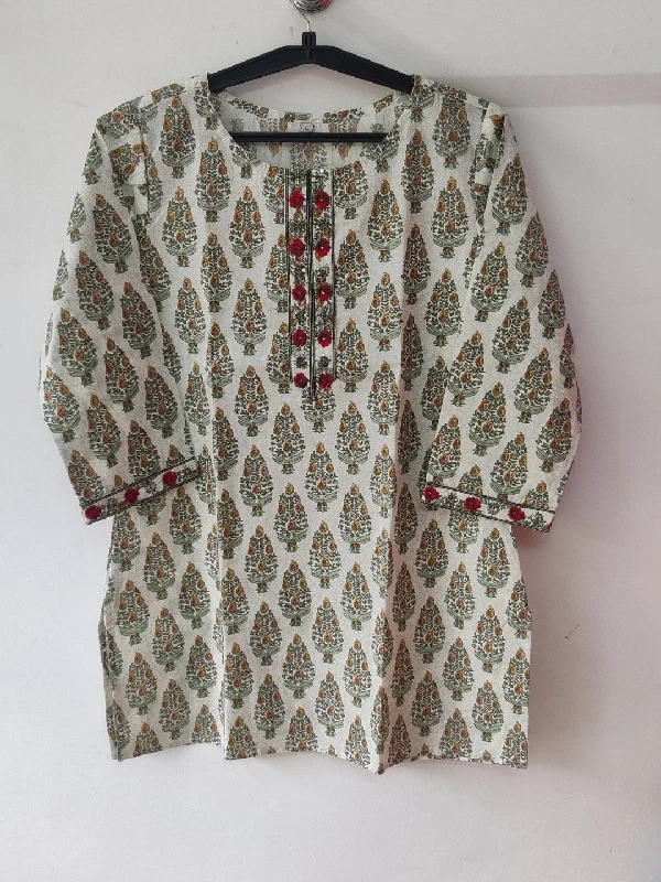 Extra Discount Pure Cotton Embroidered Top - Ivory
