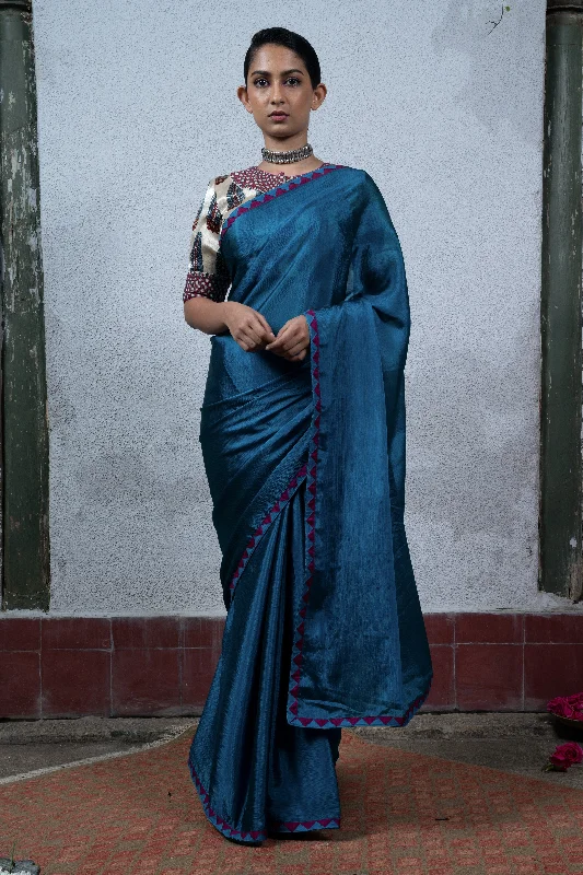 Weekend Bargains to Grab Blue Saree