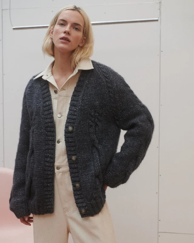 Final Offer Vilnelė: Dark Grey Merino Wool Cardigan
