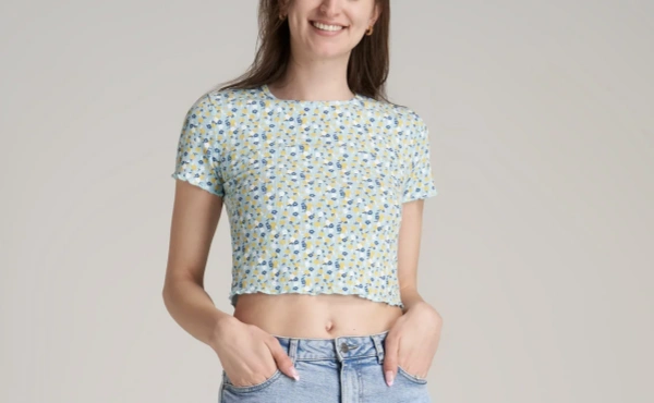 Stay Cool & Fashion-Forward with Our Crop Tops